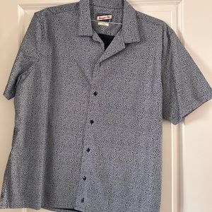 Men’s Johnnie-O short sleeve button down shirt